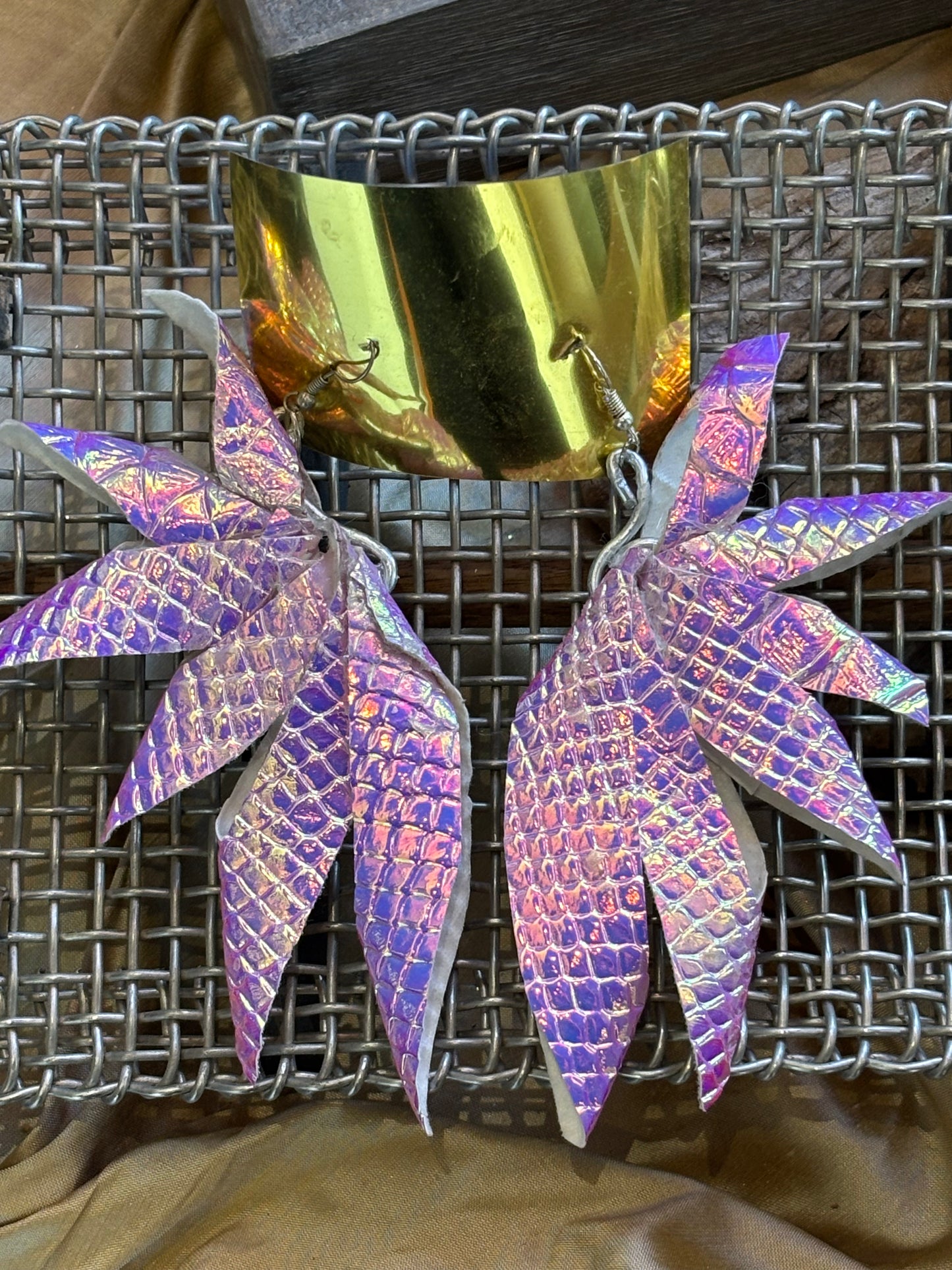 Tica Earrings - holographic